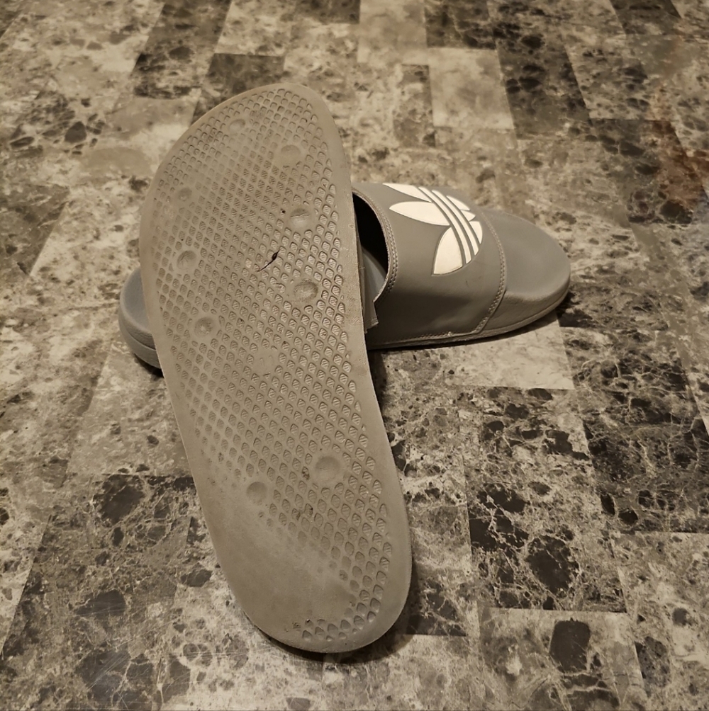 Adidas Trefoil Slides - Picture 5 of 6